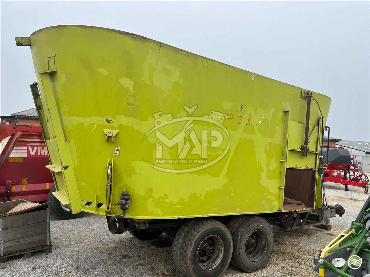 IMPLEMENTOS AGRICOLAS VAGAO FORRAGEIRO VAGÃO MISTURADOR Máquinas Agrícolas Pitanga PITANGA PARANÁ PR
